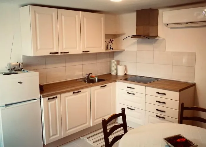 Quiet Getaway House בית נופש Sečovlje